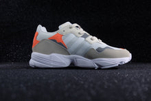 Load image into Gallery viewer, Adidas Clover YUNG-96