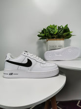 Load image into Gallery viewer, Air Force 1 LOW 07 Shoes