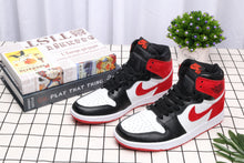 Load image into Gallery viewer, Nike Air Jordan 1OG Bred