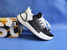 Load image into Gallery viewer, Adidas Ultra Boost 5.0 Shoes