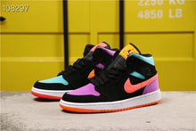 Load image into Gallery viewer, Nike Air Jordan 1 LOW