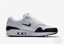 Load image into Gallery viewer, Nike Air Max 87 Sneakers