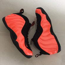 Load image into Gallery viewer, Nike Air Foamposite Pro Hardaway Orange Silk