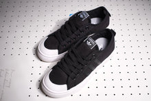 Load image into Gallery viewer, Adidas Nizza Sneaker - Black