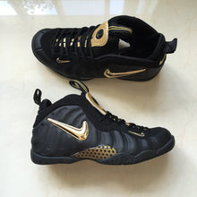 Load image into Gallery viewer, Nike Air Foamposite Pro Black and Metallic Gold