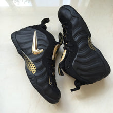 Load image into Gallery viewer, Nike Air Foamposite Pro Black and Metallic Gold