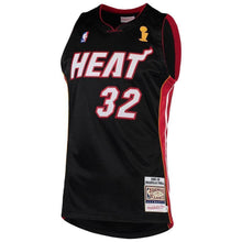 Load image into Gallery viewer, 32-Shaquille O'Neal Miami Heat  2005-06 Hardwood Classics  - Black