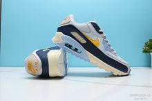 Load image into Gallery viewer, Nike Air Max 90 Sneaker