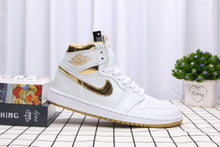 Load image into Gallery viewer, Nike Air Jordan 1OG Bred - White