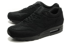 Load image into Gallery viewer, Nike Air Max Sneaker - Black