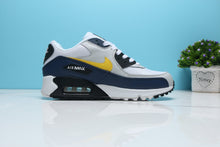 Load image into Gallery viewer, Nike Air Max 90 Sneaker