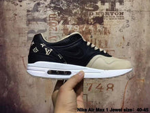 Load image into Gallery viewer, Nike Air Max 87 Sneakers