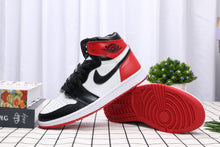 Load image into Gallery viewer, Nike Air Jordan 1OG Bred