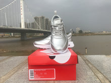 Load image into Gallery viewer, Nike Air Max Sneaker
