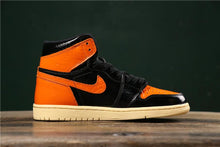 Load image into Gallery viewer, Nike Jordan 1 Black Buckle Broken 3.0 Retro Old