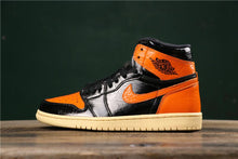 Load image into Gallery viewer, Nike Jordan 1 Black Buckle Broken 3.0 Retro Old