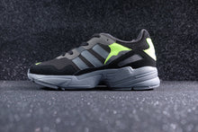 Load image into Gallery viewer, Adidas Clover YUNG-96
