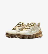 Load image into Gallery viewer, VAPORMAX  Nike Air 2019 " White Metallic Gold" Women's SHOE